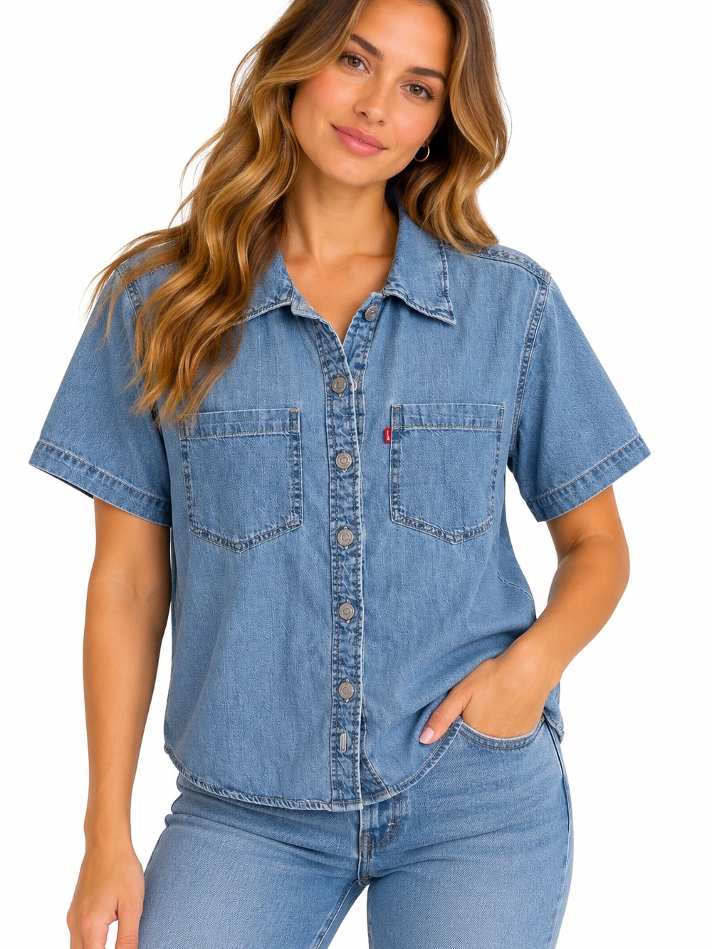 Levi’s Women’s Small Blue Denim Chambray Short Sleeve Button Down Shirt